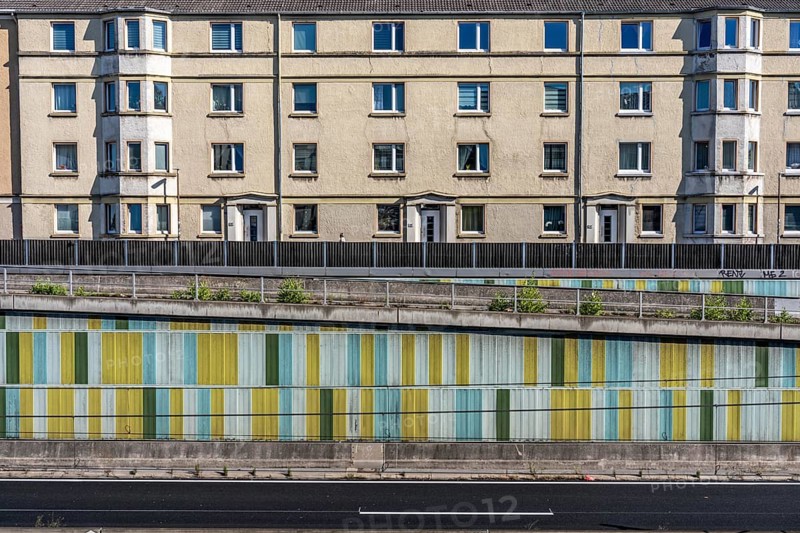 Residential buildings in Essen-Frohnhausen, directly on the A40 motorway, sealed areas, North Rhine-Westphalia, Germany