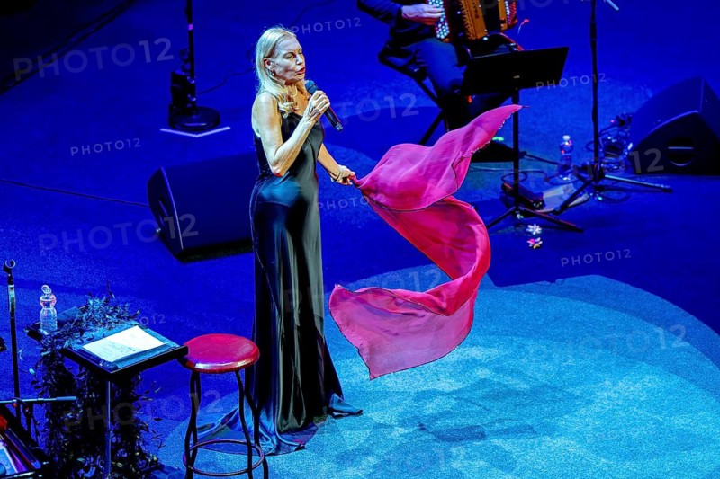 Ute Lemper, singer, actress, dancer, chanson - Paris, 01.08.2026, ZigZag Jazz Festival, Gasometer, Berlin, Germany, sold out < english> Ute Lemper, singer, actress, dancer, live 01.08.2026, ZigZag Jazz Festival, Gasometer, Berlin, Germany