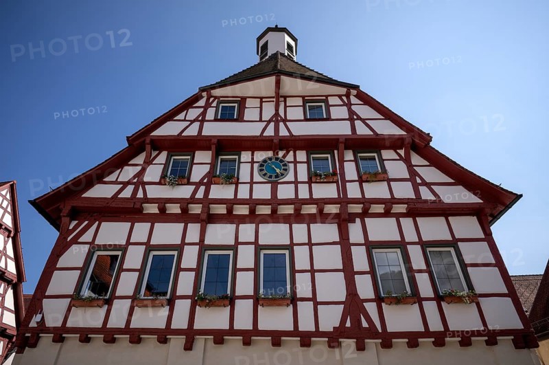 Town Hall, half-timbered houses, Altstadt, Blaubeuren, Swabian Jura, Baden-Württemberg, Germany