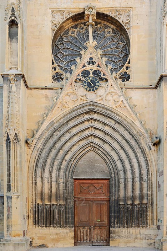 Church of the Assumption of Mary or Notre Dame de l'Assomption, entrance portal, Rouffach, Haut-Rhin, Alsace, Grand Est, France