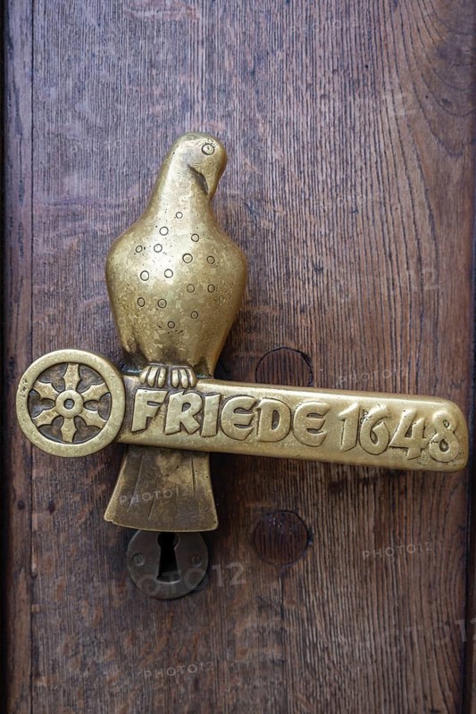 Door handle with dove of peace, Peace of Westphalia, Peace 1648, Town Hall, Osnabrück, Lower Saxony, Germany