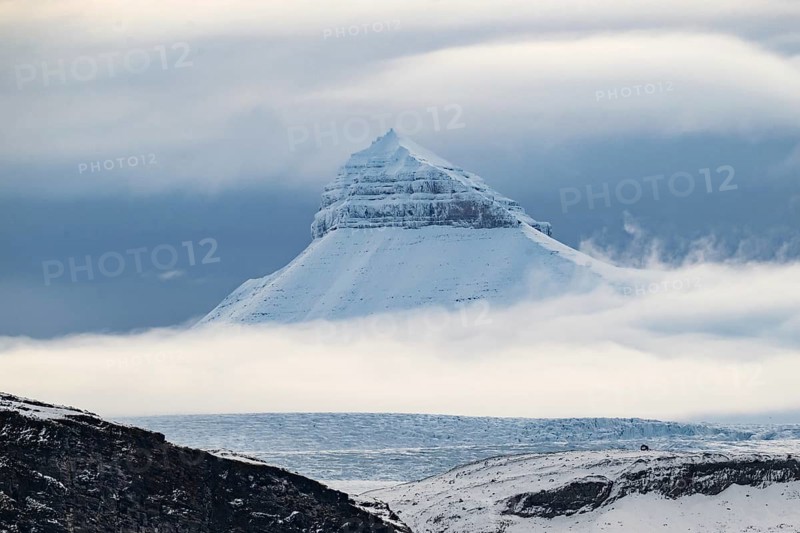 One of the three mountains: Tee Kroner (Three Crowns), Kronebreen or Kronengletscher Glacier, Kongsfjord or Kongsfjorden, the Svalbard archipelago, Svalbard, Norway