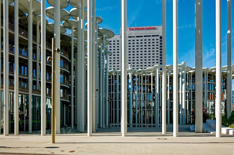 Säulengarten, SAB Forum, Neubau Sächsische Aufbaubank, Leipzig, Saxony, Germany