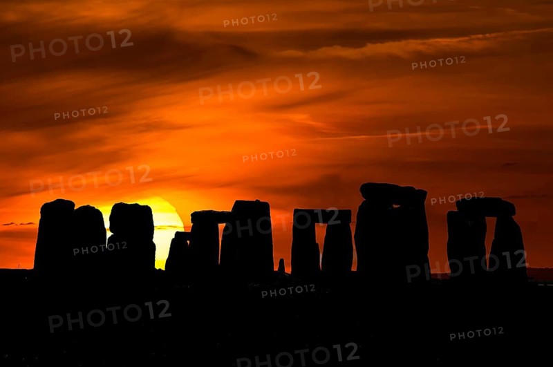 Stonehenge around 3000 BC, a megalithic structure from the Neolithic period, as a silhouette at sunset, Wiltshire, southwest England, England, United Kingdom