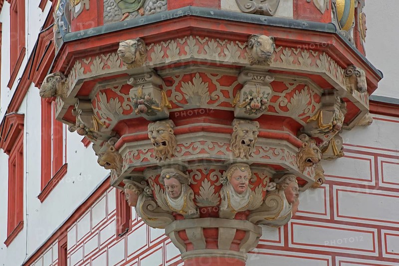 Bay window with ornaments and row of heads, crafts, Renaissance, town house, marketplace, Coburg, Upper Franconia, Franconia, Bavaria, Germany