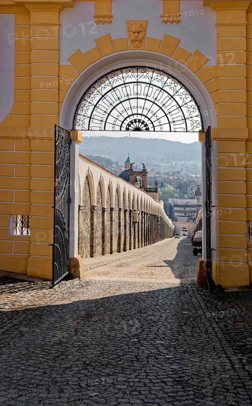 Entrance, driveway and gate to Decín Castle, Tetschner Castle on the Elbe, Decin, Dechen, Bohemia, Czech Republic, Czech Republic