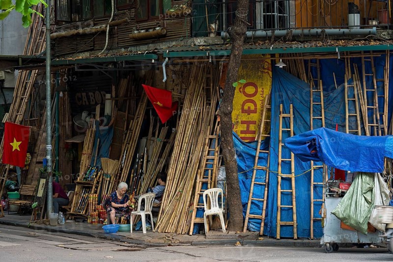 Handcrafted bamboo ladders, metre-long bamboo poles, bamboo tubes and traditional water pipes on Hàng V?i Street (Bamboo Street), in the Old Quarter of Hanoi, Vietnam