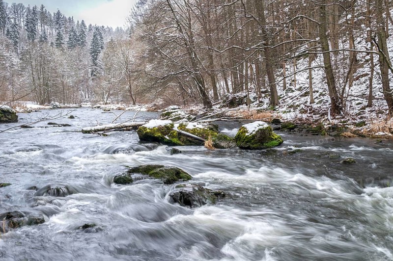 Germany, Rentzschmühle, Saxony, Weiße Elster, biotopes, flowing waters, river, landscape, nature reserve, river, snow, stony, Vogtland, winter