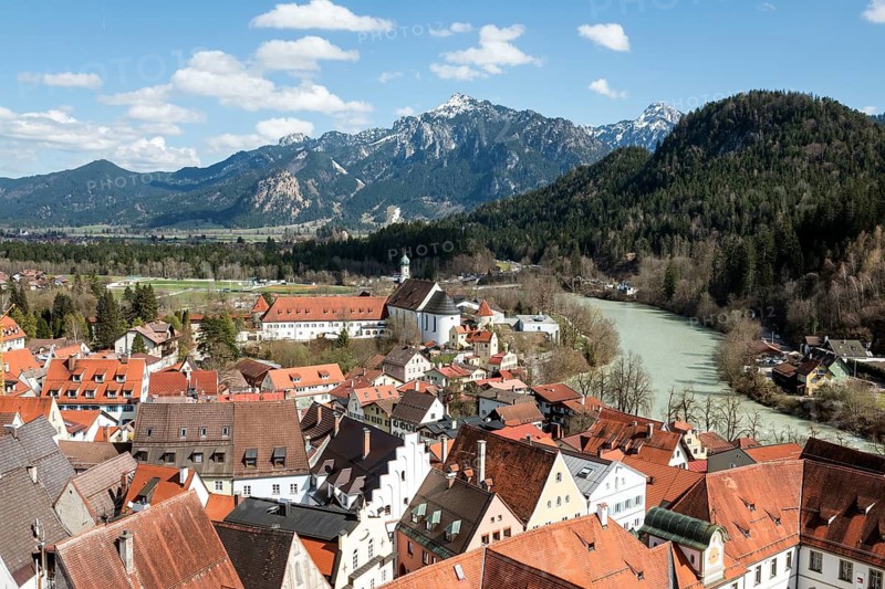 View of the old town of Füssen from the Hohes Schloss, right Lech, Ostallgäu, Allgäu, Bavaria, Germany