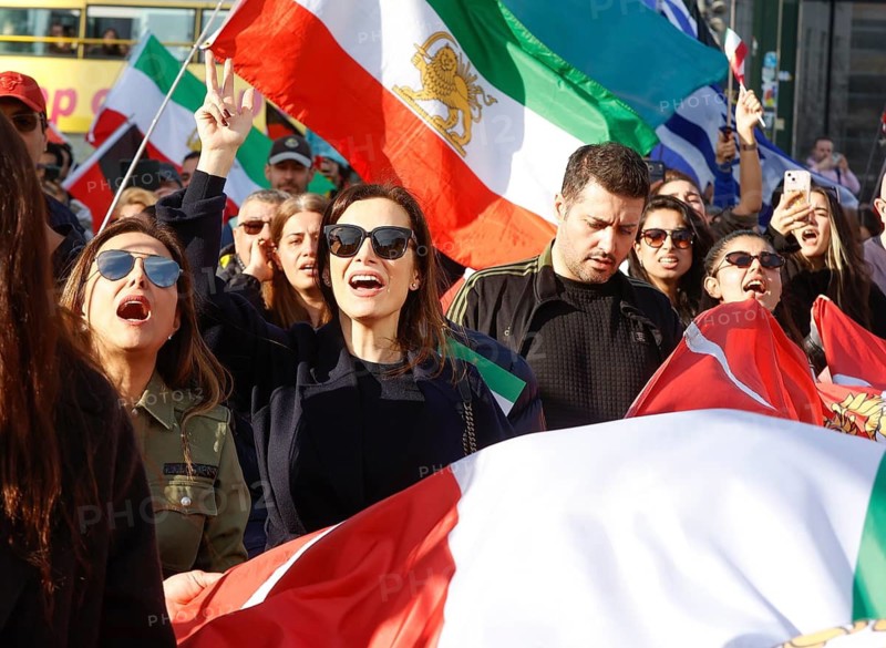 Iranians demonstrate on the day of the US and Israeli attack on Iran in Berlin, 28.02.2026. People cheer the rumor that Obermullah Khamenei died in the attack, Berlin, Berlin, Germany