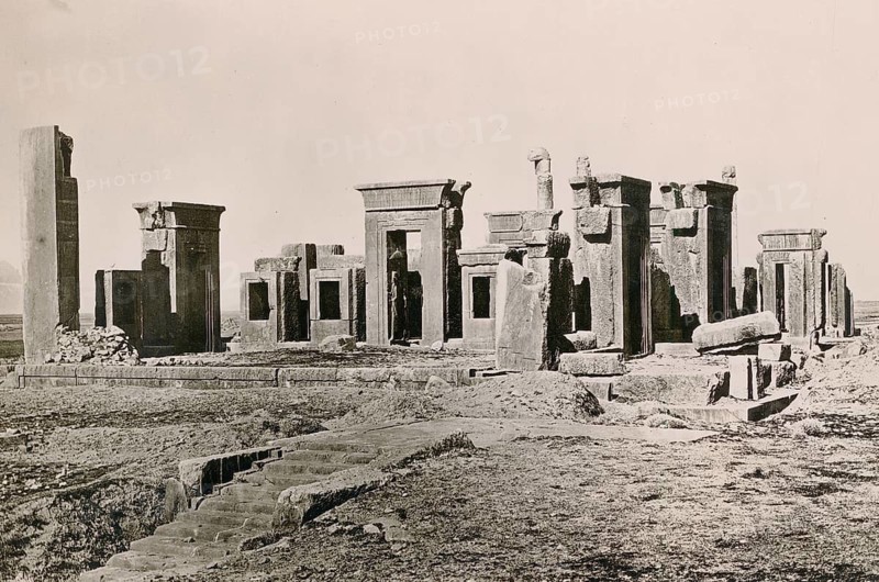 Persia, Palace of Tachara, Persepolis, begun by Darius, ended by Xerxes, high culture, Persian Empire, 465 BC, ruins of Persepolis show old architectural structures in desert-like surroundings, around 1880
