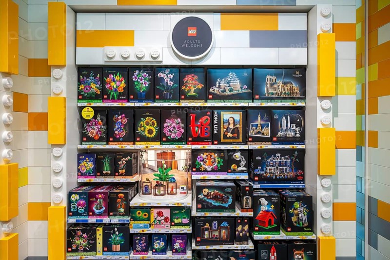 Lego Adults flower display rack, art, landmark, Dubai, United Arab Emirates, UAE