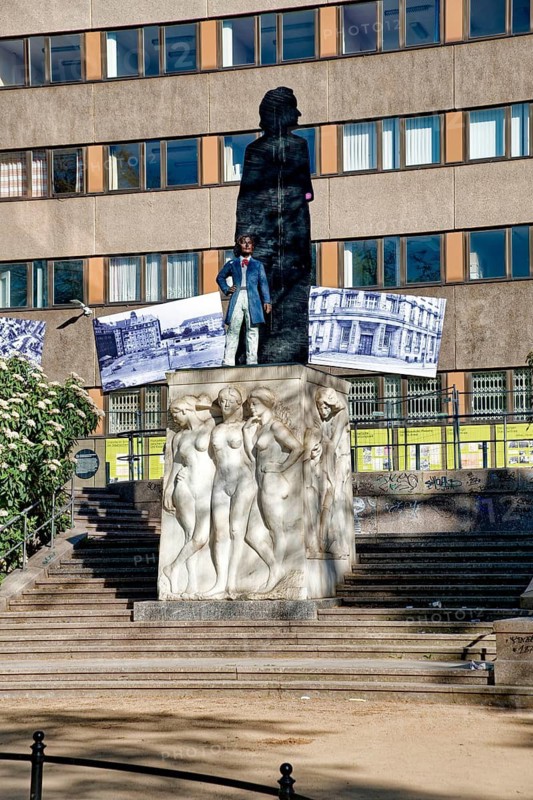 Klinger staircase with Leipzig Richard Wagner monument, bronze statue, figure of the young Richard Wagner, Klinger pedestal by Max Klinger, Goerdelerring, Leipzig, Saxony, Germany