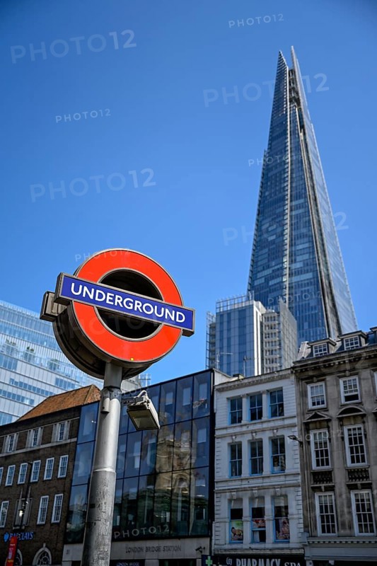 London underground sign in front of The Shard skyscraper at London Bridge Station, subway, London, England, Great Britain, Great Britain