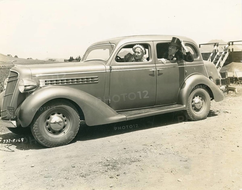 Diamond Jim, film, Hollywood, Binnie Barnes, Cesar Romero, directed by A. Edward Sutherland, 1935, James Buchanan Brady, A vintage car with costumed occupants on a dusty country road