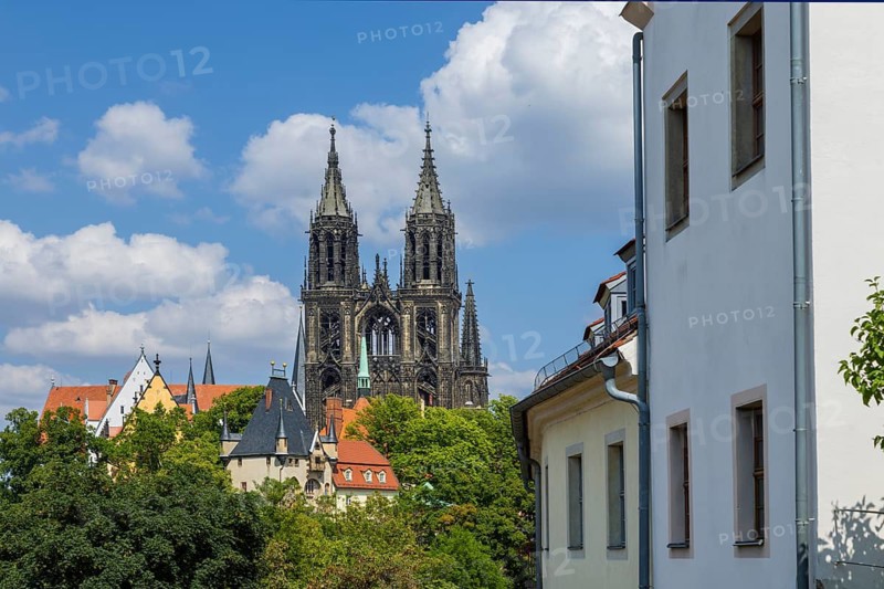 Gatehouse with cathedral on Burgberg, Meissen, Saxony, Germany