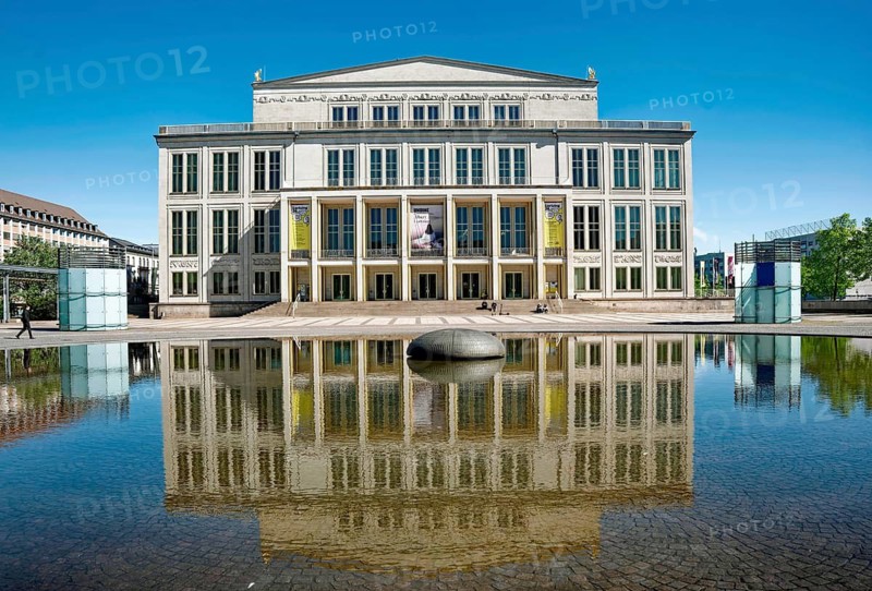 Leipziger Oper am Augustusplatz, opera house, concert house, music, theatre, water reflection, Leipzig, Saxony, Germany