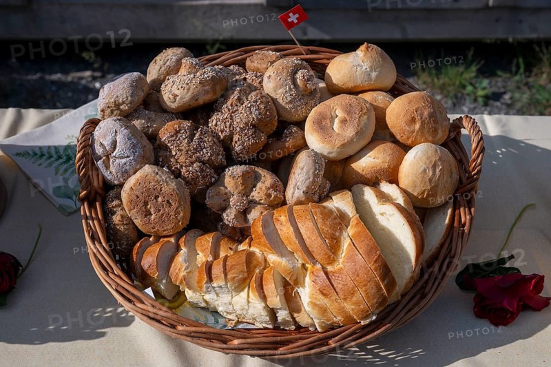 Basket with wholemeal rolls, Mutschli and Zopf, Kandersteg, Switzerland