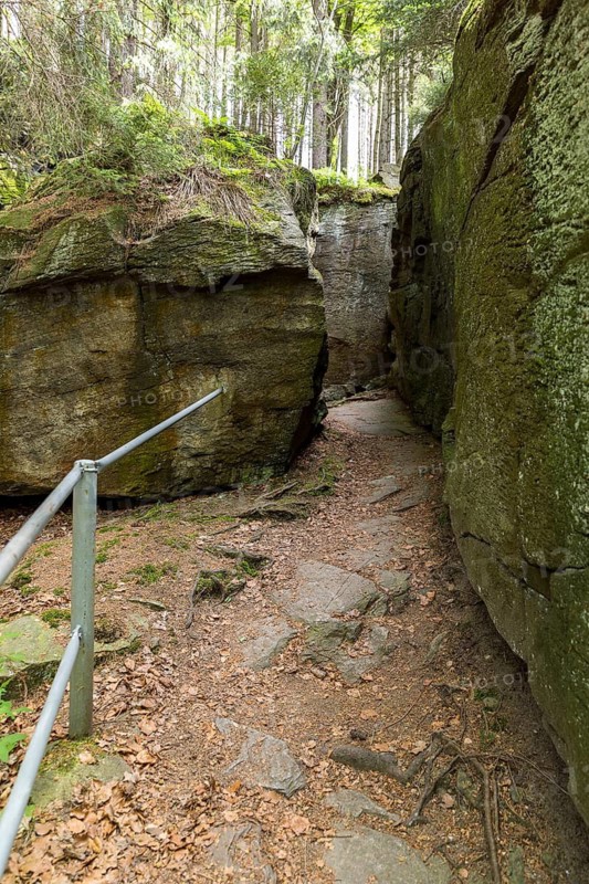 Hiking trail through the rocks of Wolkensteiner Schweiz, Wolkenstein, Erzgebirge, Saxony, Germany