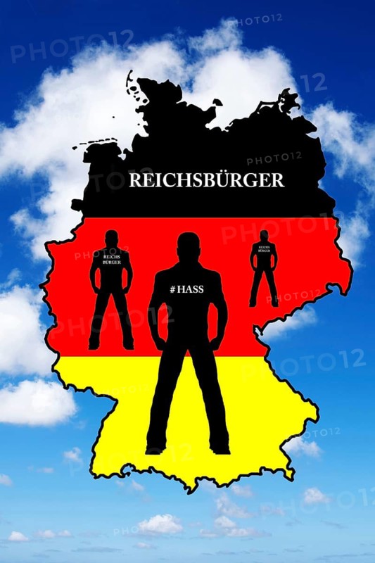 Reichsbürger, skinhead, skinheads, Nazi, Nazis, right, rights, clock, 5 to 12, Germany, national flag, map of Germany, Reich flag, Wutbürger, East Germany, enemies of the constitution, scandals, neo-Nazi, neo-Nazis, Nazis, studio