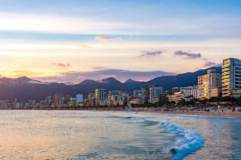 Buildings facing the sea on Ipanema beach in the city of Rio de Janeiro, Ipanema Beach, Rio de Janeiro, Rio de Janeiro, Brazil
