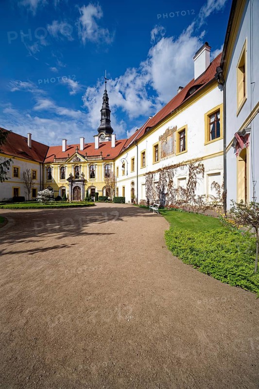 Courtyard, Decín Castle, Tetschner Castle on the Elbe, Decin, Decín, Bohemia, Czech Republic, Czech Republic