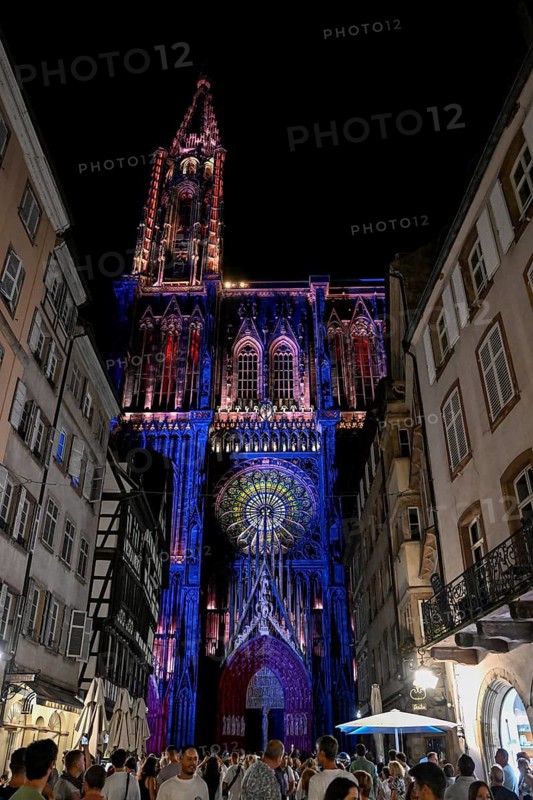 Illumination of the Cathédrale Notre Dame de Strasbourg, Strasbourg Cathedral, Unesco World Heritage Site, Strasbourg, Département Bas-Rhin, Alsace, France