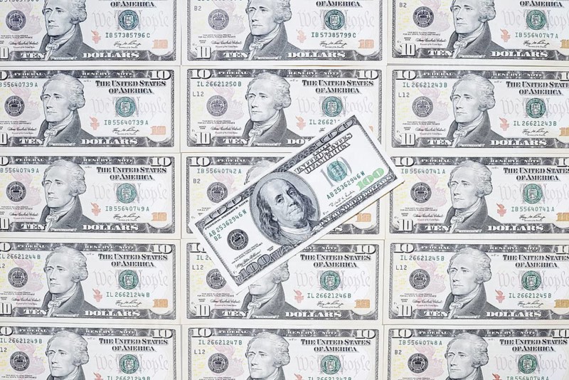 US dollar notes, 10 dollars, 100 dollars, banknotes