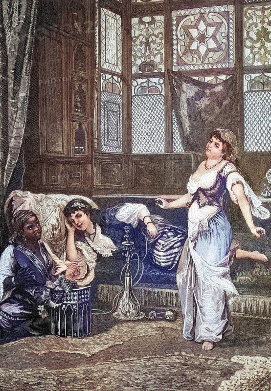 In the harem in Arabia, coloured wood engraving, reproduction of a model from ca 1888, historical, two woman in an oriental room with a water pipe, relaxed, exotic atmosphere