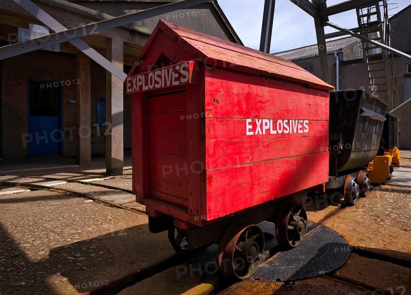Red cart with explosives, Victoria Shaft, shaft, museum, Geevor Tin Mine, tin mine, tin mine, mining, Pendeen, Trewellard near St Just in Penwith, Cornwall, England, Great Britain, Great Britain
