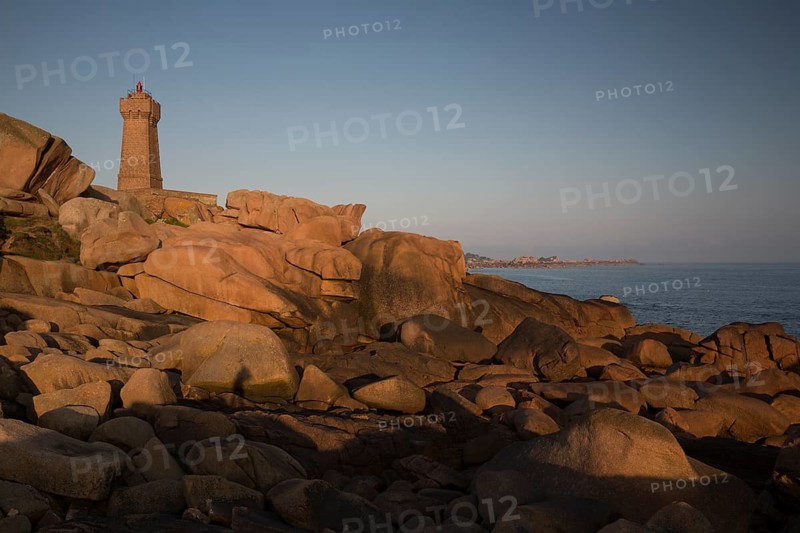 Lighthouse Mean Ruz at Ploumanach, Cotes d'Armor in the first morning light