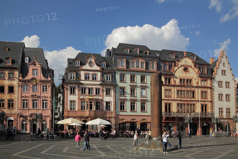 Market square with half-timbered houses and hay column in Mainz, Rhineland-Palatinate, Germany