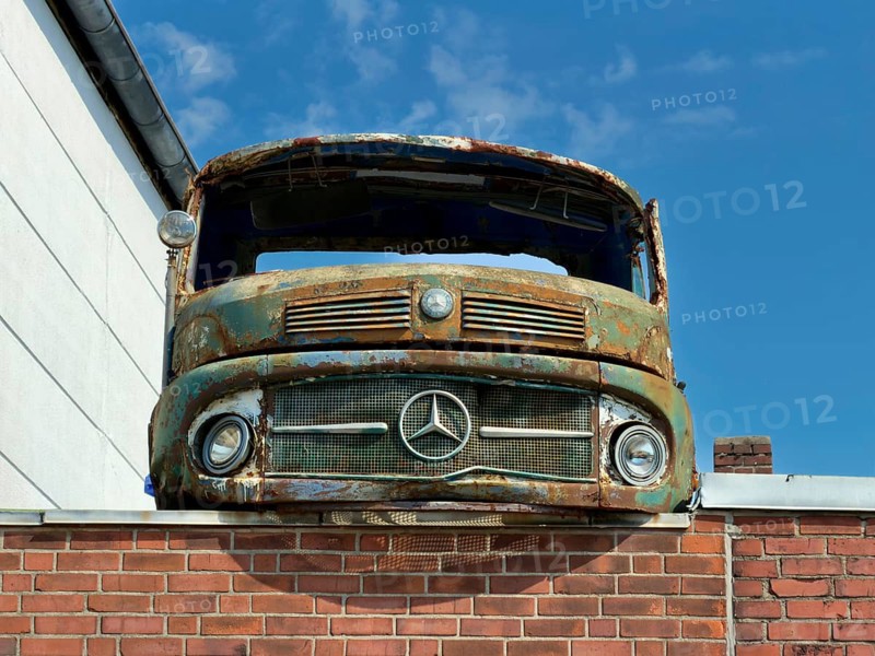 Mercedes-Benz, truck, historic, old, Kurzhauber, Daimler-Benz, motor vehicle, rusted, corrosion, wall, scrap