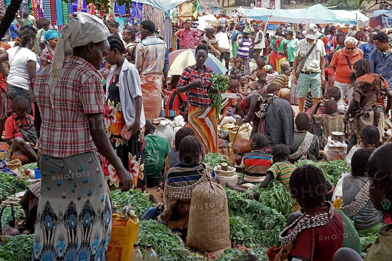 Africa, Ethiopia, Konso market, marketplace, people, buying, selling, trading centre, Omo Valley, Ethiopia