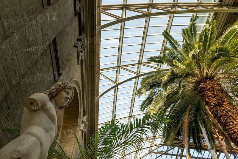 Ancient female figure, sculpture, central hall with dome, Palm Garden, Ny Carlsberg Glyptotek or New Carlsberg Glyptothek, Art Museum for Sculpture and Painting, architects Vilhelm Dahlerup and Hack Kampmann, Copenhagen, Denmark