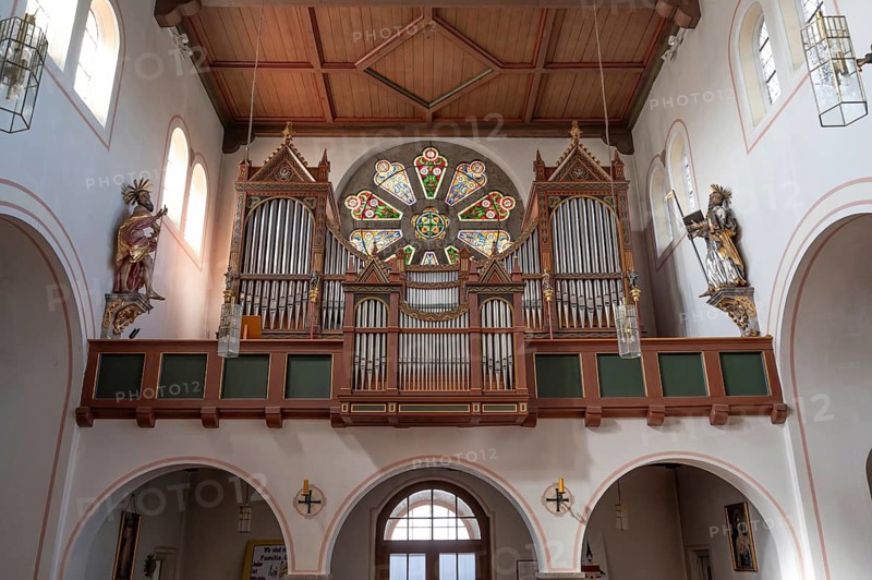 Organ gallery of the parish church of St. Lawrence, built in 1899, Otzing, Deggendorf district. Lower Bavaria, Germany