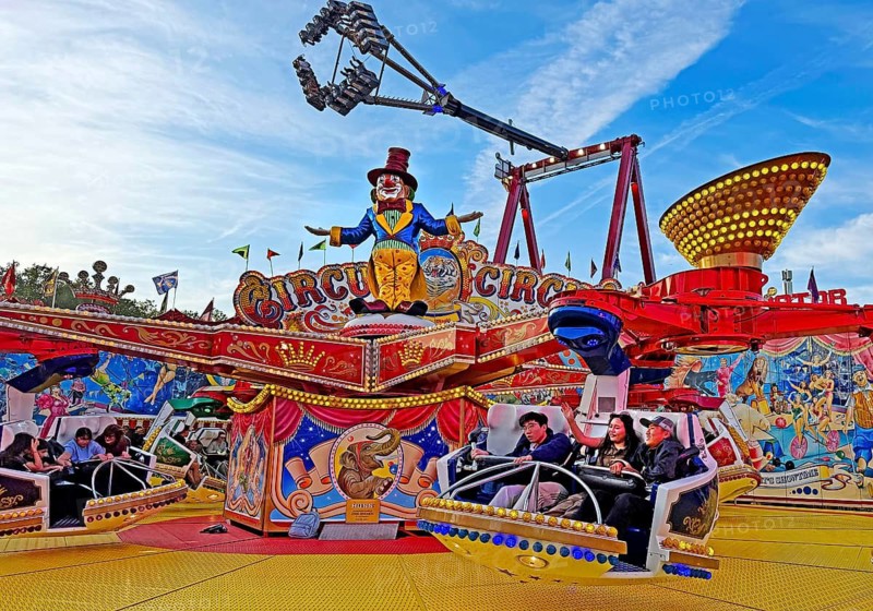 Rheinkirmes, largest fair on the Rhine with colorful rides, Düsseldorf, North Rhine-Westphalia, Germany