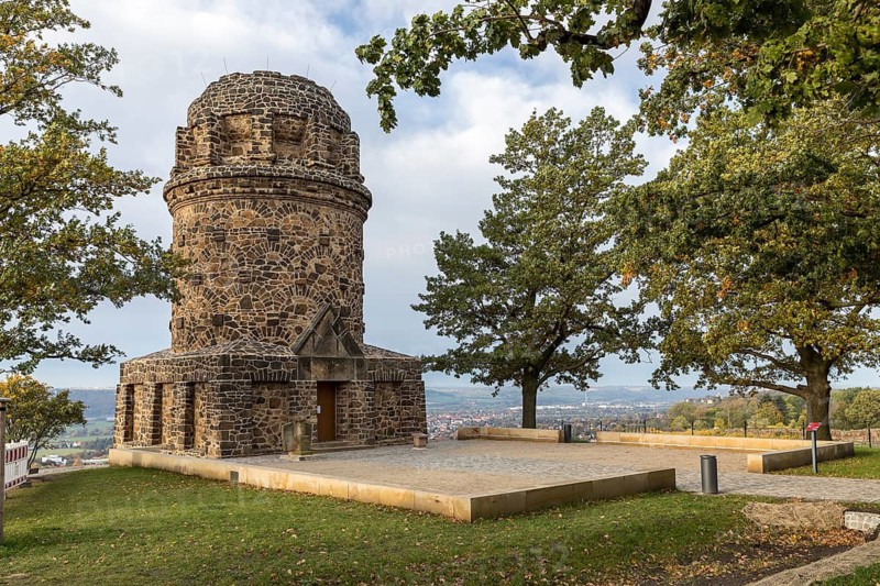 Bismarck Tower high above the Oberlößnitz vineyards, Radebeul, Saxony, Germany