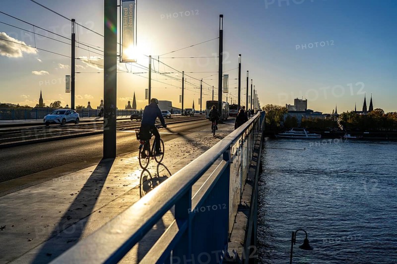 Traffic on the Kennedy Bridge, middle of the 3 Rhine bridges in Bonn, connects the centre of Bonn and the district of Beuel, federal road B56, light rail lines and footpaths and cycle paths, Bonn North Rhine-Westphalia, Germany