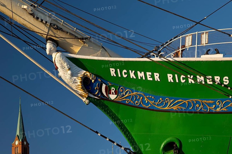 Rickmer Rickmers, bow with figurehead, museum ship in Hamburg harbour in front of the Swedish Gustaf Adolf Church, Germany