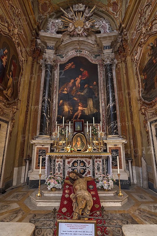 High altar of the Chiesa dei Santi Vittore e Carlo, built in 1650, Via Balbi, 7, Genoa, Italy