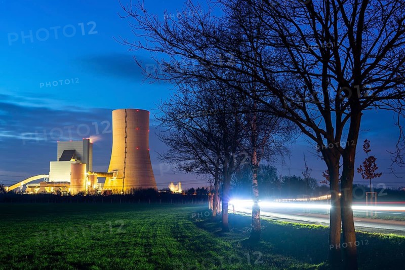 The Datteln 4 hard coal-fired power plant, operated by Uniper, on the Dormtund-Ems Canal, scheduled to go online in summer 2020 following the coal compromise, Datteln, Germany
