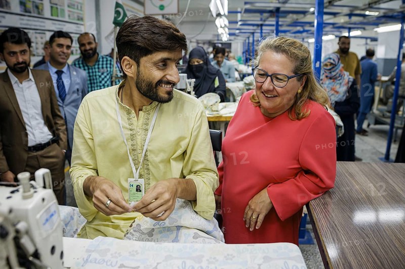 Svenja Schulze (SPD), Federal Minister for Economic Cooperation and Development, visits the textile factory Kohinoor Textile Mills Limited. Islamabad, 21.08.2024. Photographed on behalf of the Federal Ministry for Economic Cooperation and Development
