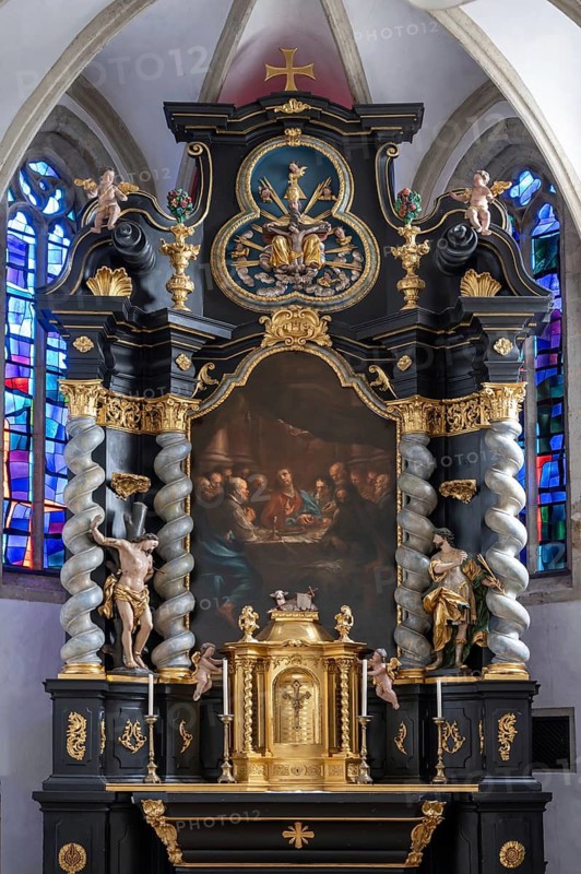 Baroque high altar 1671, with altarpiece by Kremser Schmidt, St Nikolaus, Mauthausen, Austria