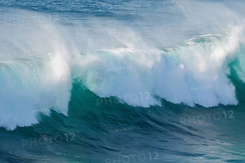 Breaking wave, Atlantic Ocean, Sagres, Algarve, Portugal