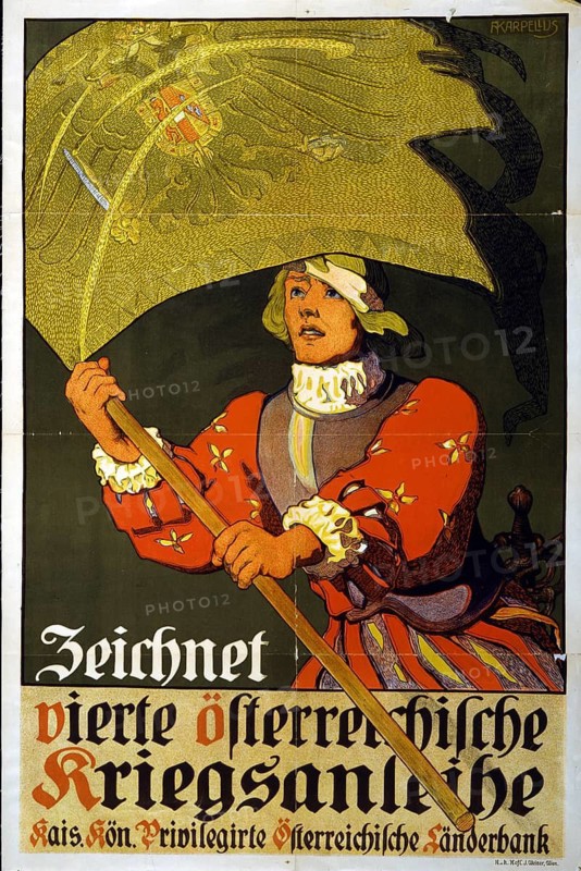First World War 1914-1918: Subscribe to the 4th Austrian war bond. Austrian poster from 1916 showing a 16th century soldier carrying a standard with the Austro-Hungarian double-headed eagle