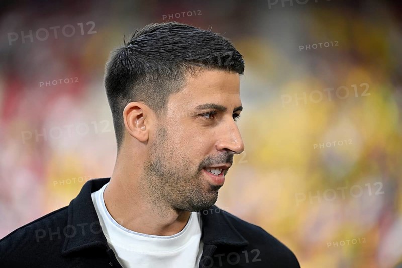 Football TV pundit Sami Khedira, DAZN, portrait, smiles, MHPArena, MHP Arena Stuttgart, Baden-Württemberg, Germany