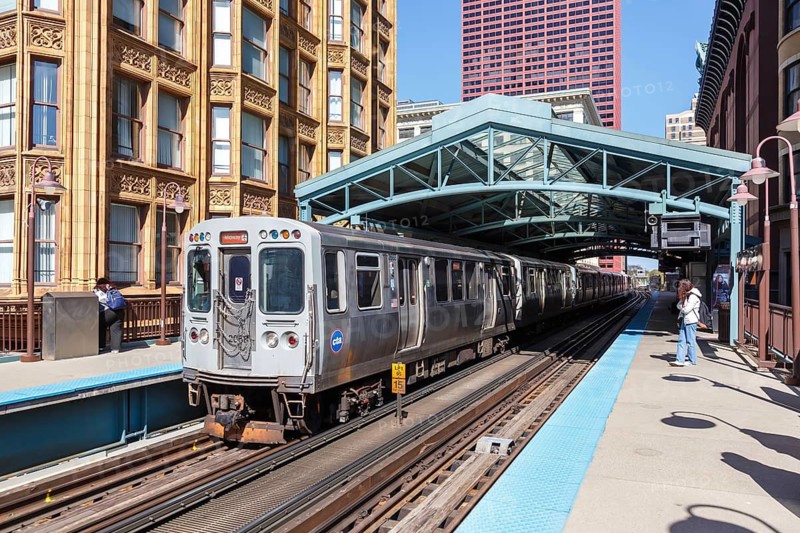Chicago L Elevated elevated metro railway public transport at the Library stop in Chicago, USA
