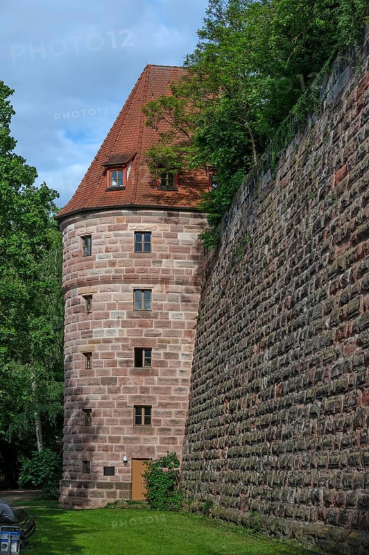 Reconstruction of a defensive defence tower, 16th century, reconstruction 2005, Vestnertormauer, Nuremberg, Middle Franconia, Bavaria, Germany