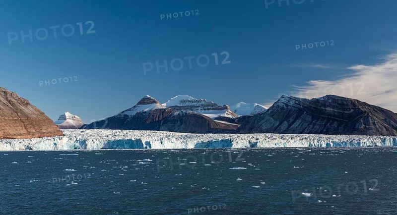 Ossian Sarsfjellet, Kronebreen or Crown Glacier, Kongsfjord or Kongsfjorden, Spitsbergen archipelago, Svalbard, Norway